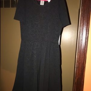LuLaRoe Black embossed Amelia